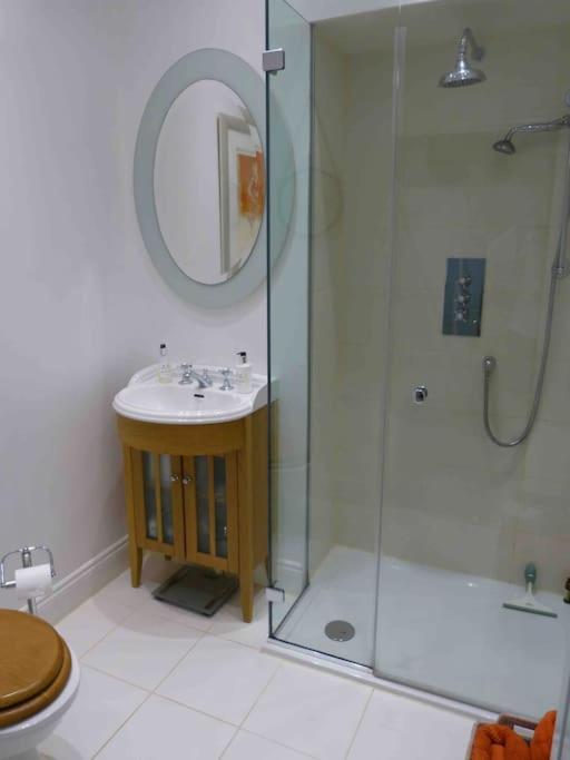 브로드스테어즈 Amazing Sea Views And Much More…. 아파트 외부 사진